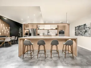 1_OAK | custom designed experience | sleeps 11 - Image 2