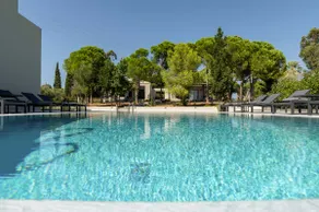 Alekos Beach Houses-Akrotiri Suites - Image 2