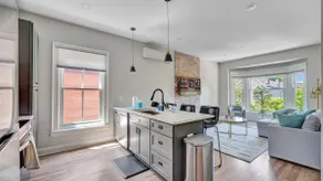 Chic and Charming Apt in Downtown Allentown 2B2B - Image 4