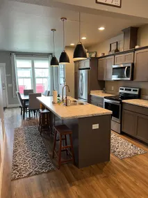Cute Quiet Townhouse - Image 2