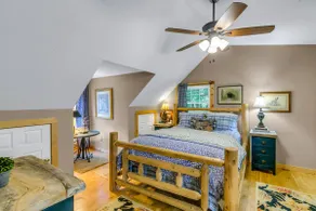 WindFall-Stunning, Pet Friendly, Creekside Cabin - Image 2