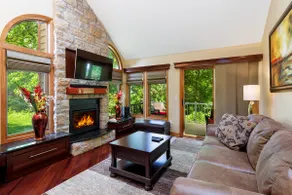 Country Chic + Comfort|Fireplace|Perfect Getaway - Image 2