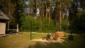 Secluded forest retreat with a garden tub - Image 3