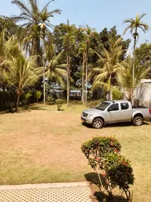 Londji-Kribi Beachfront Villa - Image 2