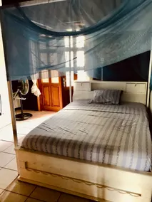 Londji-Kribi Beachfront Villa - Image 4