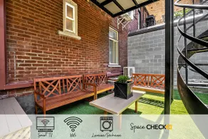 The Classic | Private Backyard | AC | Free Parking - Image 2