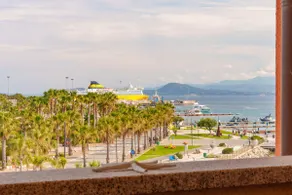 [Golfo Aranci] 10m from the beach +private parking - Image 2