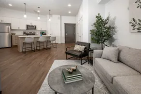 Luxury style 1 bed 1 bath apartment - Image 3
