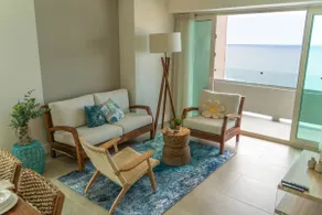 Luxe Sunset Ocean-View Suite Accommodation - Image 3