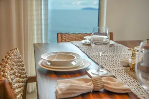 Luxe Sunset Ocean-View Suite Accommodation - Image 5