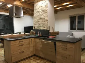 Warm house with large garden near Lyon - Image 5