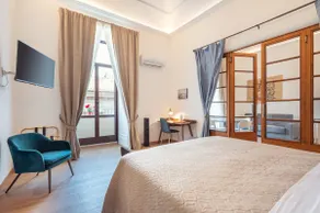 Donna Serafina Residences, Altarino apartment - Image 4