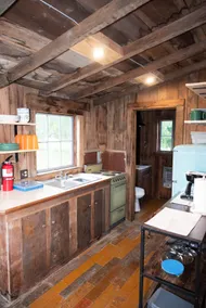 Rustic Charm: Lake Cabin Getaway - Image 5