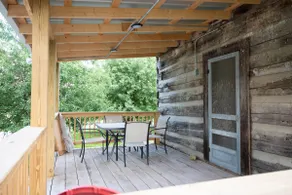 Rustic Charm: Lake Cabin Getaway - Image 3