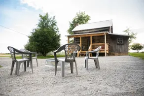 Rustic Charm: Lake Cabin Getaway - Image 2