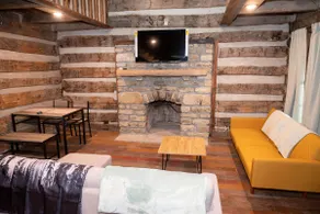 Rustic Charm: Lake Cabin Getaway - Image 4