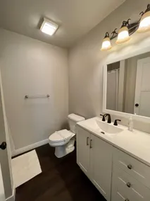 Four Bedroom townhouse near ISU - Image 5