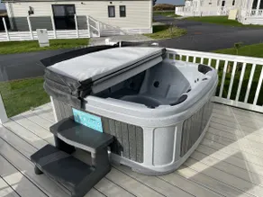 Peaceful Hot Tub Lodge - Newquay/Perranporth - Image 5