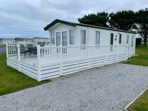 Peaceful Hot Tub Lodge - Newquay/Perranporth - Image 2