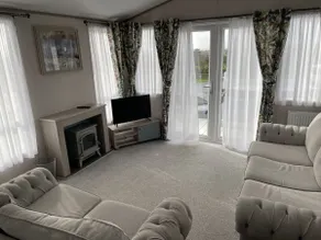 Peaceful Hot Tub Lodge - Newquay/Perranporth - Image 3