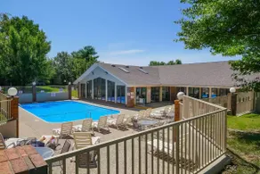 Heated Pool! Hot Tub, Walk In, 3 Min to Strip, New - Image 2