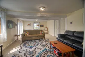 Cozy VT 1st floor apartment - Image 3