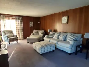 Cozy Farmhouse - Image 4