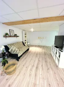 Harmony Hideaway: 1-bedroom loft - Image 3