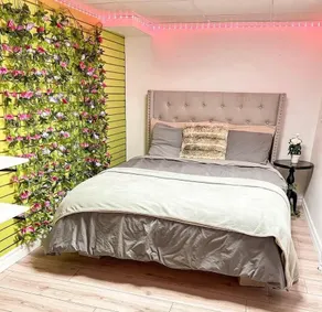 Harmony Hideaway: 1-bedroom loft - Image 2