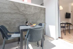 The Jolie - Apartments by the Ocean - Image 4