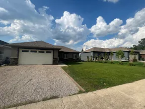 A cozy 5 bedroom home perfect for big family! - Image 2