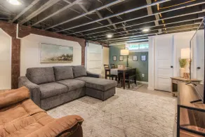 Hop Valley Hideaway - Private Basement Suite - Image 3