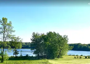 4BR 4.5BA Pet Friendly Riverfront Home - Image 3