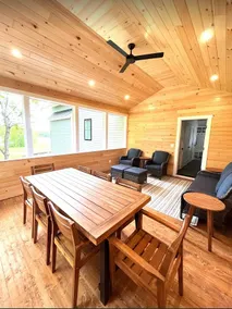 4BR 4.5BA Pet Friendly Riverfront Home - Image 4