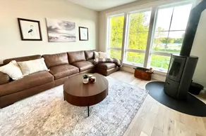 4BR 4.5BA Pet Friendly Riverfront Home - Image 5