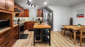 Modern 2 BR Centrally Located! - Image 3