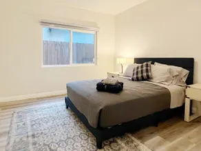 Spacious New 3bd2ba Modern home - Image 5