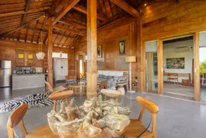 Charming 3BR Villa w/pool & view - Image 5