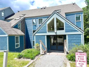 Cozy Condo- Close to Mountain, Ski home trail - Image 2