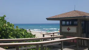 45 second walk to the beach - Image 5