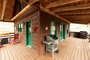 Cozy Cabin in Quiet Silverleaf - Image 3