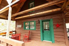 Cozy Cabin in Quiet Silverleaf - Image 2
