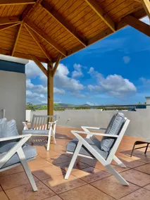 #25 Boqueron 4br Penthouse w/ rooftop & Pool table - Image 3
