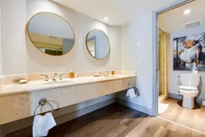 Lower Level Jacuzzi Suite @ Carriage Hills - Image 5