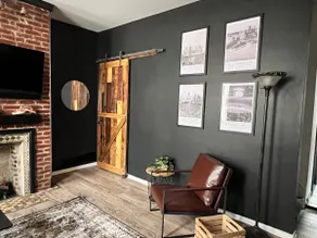 A Home away from home - Image 5
