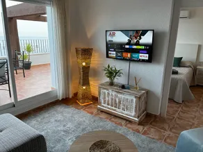 Luxury modern apartment with 180° sea views! - Image 2