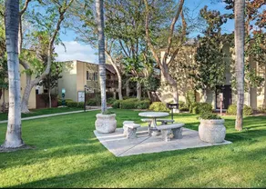 CRMC, StAgnes, Kaiser, 2bedrooms-1bathrooms Condo - Image 3