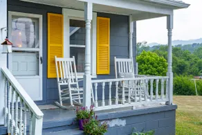 Yellow Shutter Farmhouse Oasis - Image 5