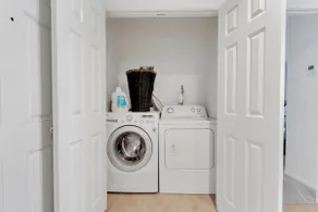 NEW! Cozy Home+Wi-Fi&Long Stays - Image 4