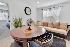 NEW! Cozy Home+Wi-Fi&Long Stays - Image 5
